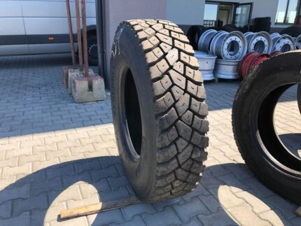 Opony ciężarowe 315/80R22.5 BIEŻNIKOWANA  TYP BUDOWLANA