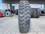 Używana opona ciężarowa 315/80R22.5 BIEŻNIKOWANA  TYP BUDOWLANA  Z / 14-16mm