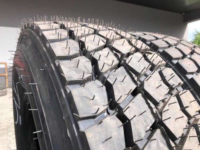 Używane opony ciężarowe 315/80R22.5 BIEŻNIKOWANA  REIFEN GUNTHER TYP MICHELIN XZY3 / 100% BIEŻNIKA