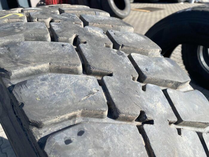 Opona ciężarowa 315/80R22.5 BIEŻNIKOWANA TYP GOODYEAR OMNICTRAC MSD / 14-15mm