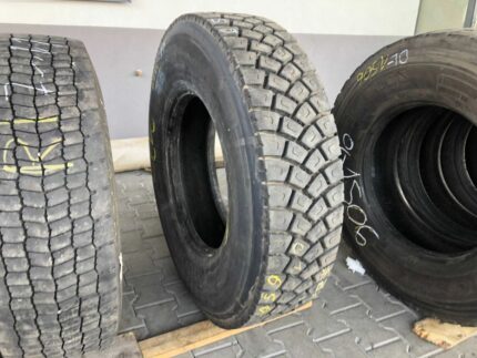 Używana opona ciężarowa 315/80R22.5 BIEŻNIKOWANA TYP ATHOS HG2339