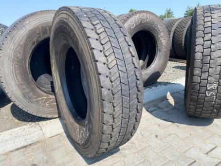  Opona ciężarowa 315/80R22.5 UNIROYAL DH40 / 8-10mm