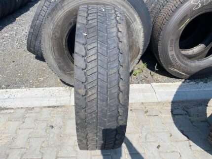 Opona ciężarowa 315/80R22.5 UNIROYAL DH40 / 8-10mm