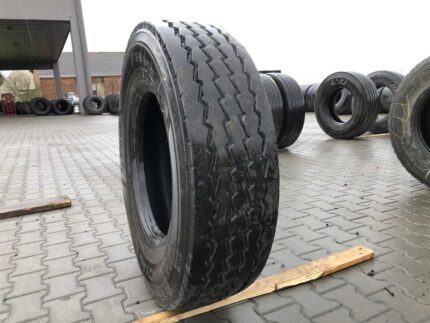  Opona ciężarowa 315/80R22.5 UNIROYAL FM40 / 10-12mm
