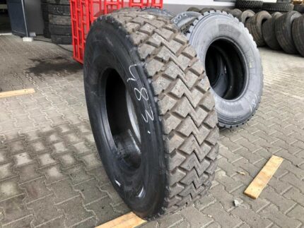 Używana opona ciężarowa 315/80R22.5 BIEŻNIKOWANA TYP ZETKA / 15-16mm