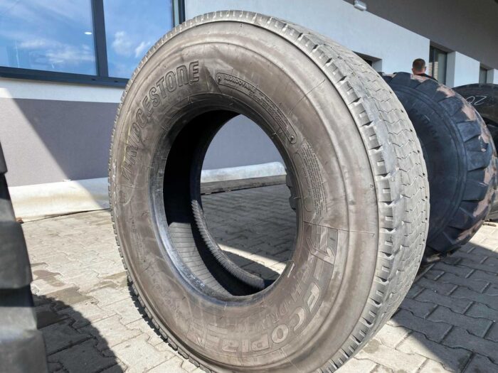 Używana opona ciężarowa 315/80R22.5 BRIDGESTONE ECOPIA H-DRIVE 002 / 8-9mm