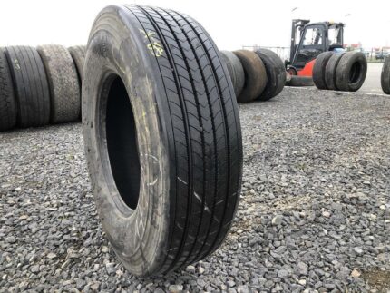  Używana opona ciężarowa 315/80R22.5 BRIDGESTONE R227 V-STEEL / 13-14mm