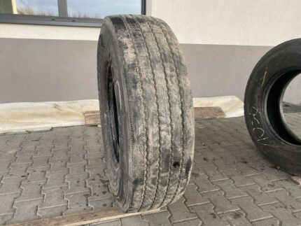  Używana opona ciężarowa 315/80R22.5 CONTINENTAL HSL1 / 9-10mm