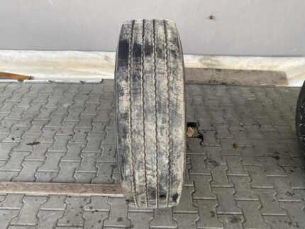 Używana opona ciężarowa 315/80R22.5 CONTINENTAL HSL1 / 9-10mm