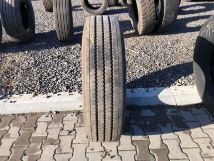 Używana opona ciężarowa 315/80R22.5 DOUBLESTAR DSR266 / 13mm