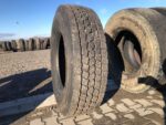 Używana opona ciężarowa 315/80R22.5 DUNLOP SP362 / 15-16mm
