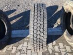 Używana opona ciężarowa 315/80R22.5 DUNLOP SP362 / 15-16mm