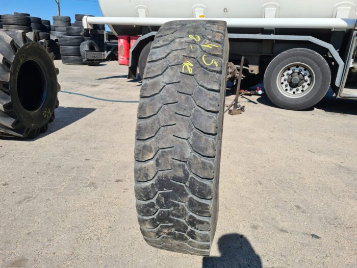 Opona ciężarowa 13R22.5 MICHELIN X WORKS D / 8-12mm