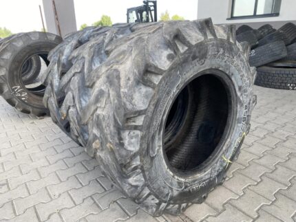 Opona przemysłowa do ładowarek 405/70-20, 16/70-20 CAMSO TRACTIONMASTER 4L-R4 / 40% Bieżnika