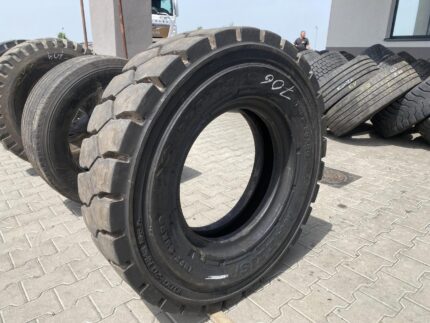 Opona przemysłowa do wózków. 10.00-20 MAXXIS TUFF-GUARD WIDE WALL / 80% Bieżnika