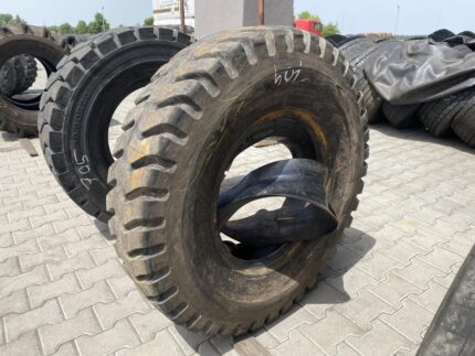 Opona do koparki kołowej 10.00-20 BRIDGESTONE R-LUG DO KOPARKI KOŁOWEJ / 90% Bieżnika