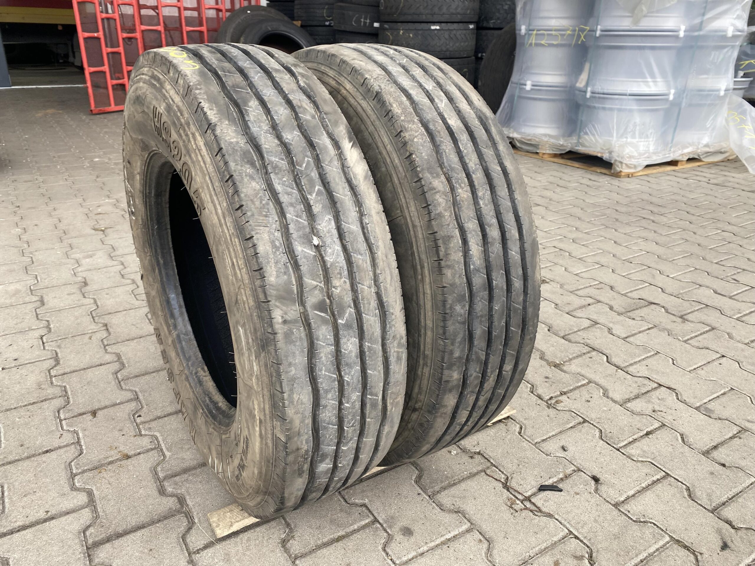 Opona ciężarowa 315/70R22.5 CONTINENTAL CONTI EFFICIENTPRO D / 10mm Opony ciężarowe 235/75R17.5 KAPSEN HS205 / 9-10mm