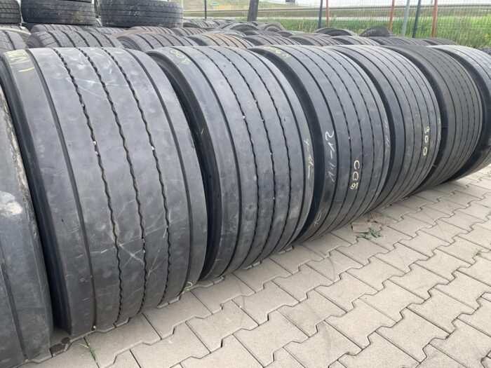 Opony ciężarowe 445/45R19.5 CONTINENTAL CONTI HYBRID HT3 / 9-12mm