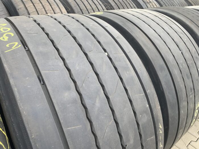 Opony ciężarowe 445/45R19.5 CONTINENTAL CONTI HYBRID HT3 / 9-12mm