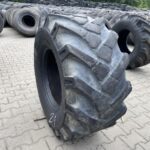 Opona przemysłowa używana 18-19.5 BKT MP567 / 40% BIEŻNIKA