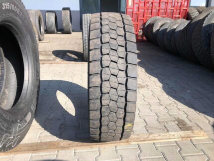  Opona ciężarowa 285/70R19.5 BRIDGESTONE R-DRIVE 002 / 13-14mm