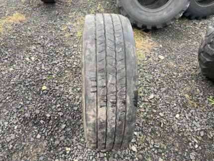 Opona ciężarowa 285/70R19.5 CONTINENTAL CONTI HYBRID HS3 / 8-10mm