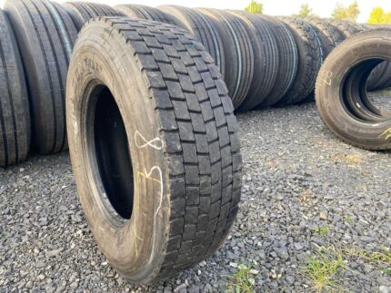  Opona ciężarowa 305/70R19.5 BIEŻNIKOWANE TYP MICHELIN XDE2 / 9-10mm