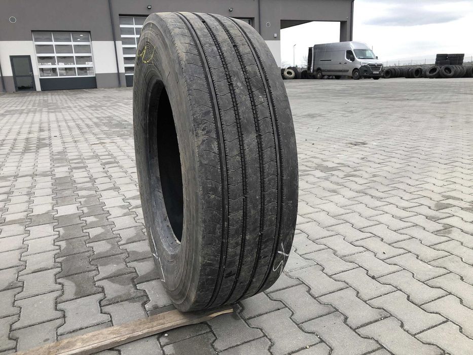 Opony ciężarowe 315/70R22.5 CONTINENTAL HSW2 SCANDINAVIA / 10-12mm Opona ciężarowa 305/70R19.5 BRIDGESTONE R249 / 7mm