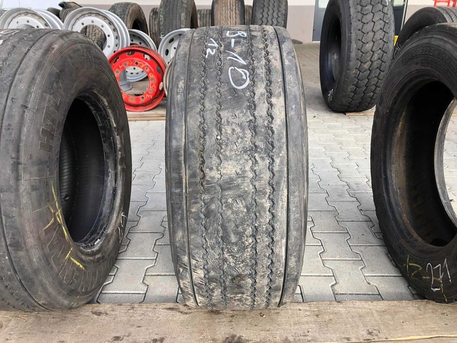 Opona ciężarowa 315/70R22.5 MICHELIN XMULTI Z / 10-11mm Opona ciężarowa 385/55R19.5 CONTINENTAL HTL / 9 -10mm