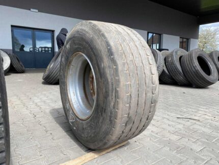 Opona ciężarowa 425/55R19.5 DUNLOP SP241 / 7-9mm