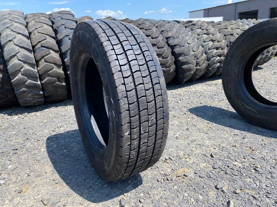 Opona ciężarowa 385/55R22.5 TRUCKSTAR TH STEER 3 / 13mm Opona ciężarowa 245/70R19.5 MATADOR HECTOR DR1 / 10-12mm