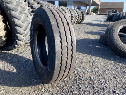 Opona ciężarowa 245/70R19.5 PIRELLI ST:01 / 9-10mm