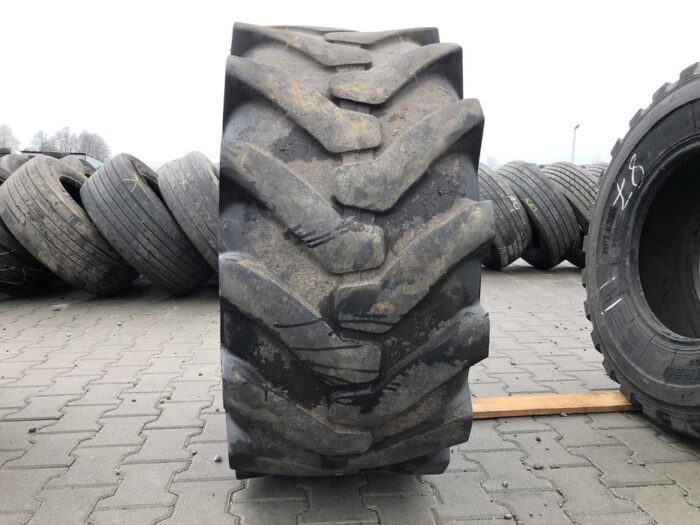 Opona ciężarowa 18-19.5 CAMSO TRACTIONMASTER 4L-R4