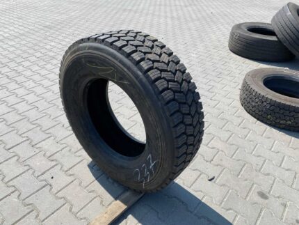 Opona ciężarowa 265/70R19.5 BIEŻNIKOWANA TYP RECAMIC XDS / 18-19mm