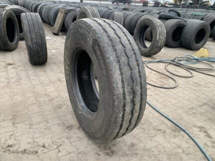 Opona używana ciężarowa przód budowlany 315/80R22.5 MICHELIN X WORKS Z / 10-11mm