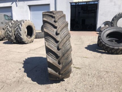 Opona rolnicza  340/85R24 13.6R24 TAURUS POINT 8 / 90% bieżnika