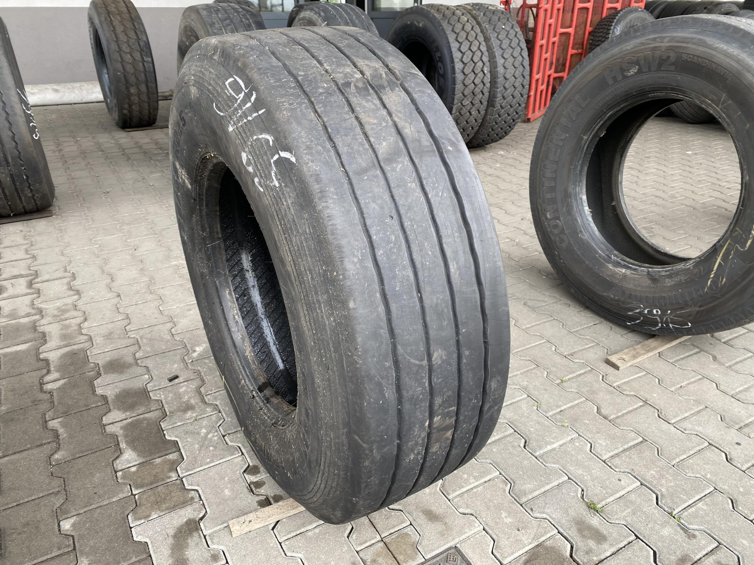 385/65R22.5 FORMULA TRAILER / 6-9mm FORMULA TRAILE