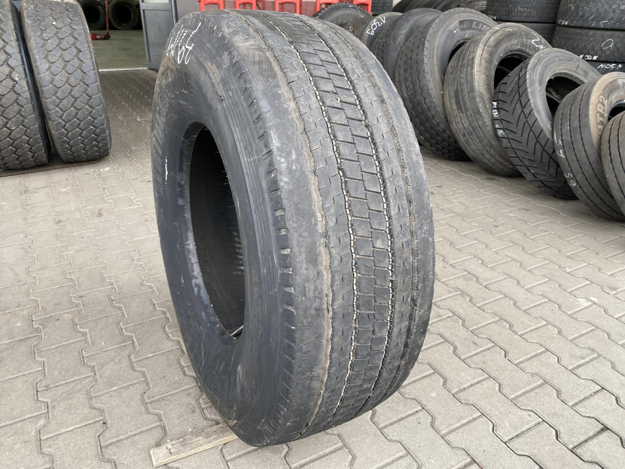 385/55R22.5 BRIDGESTONE M788 / 9-11mm BRIDGESTONE M