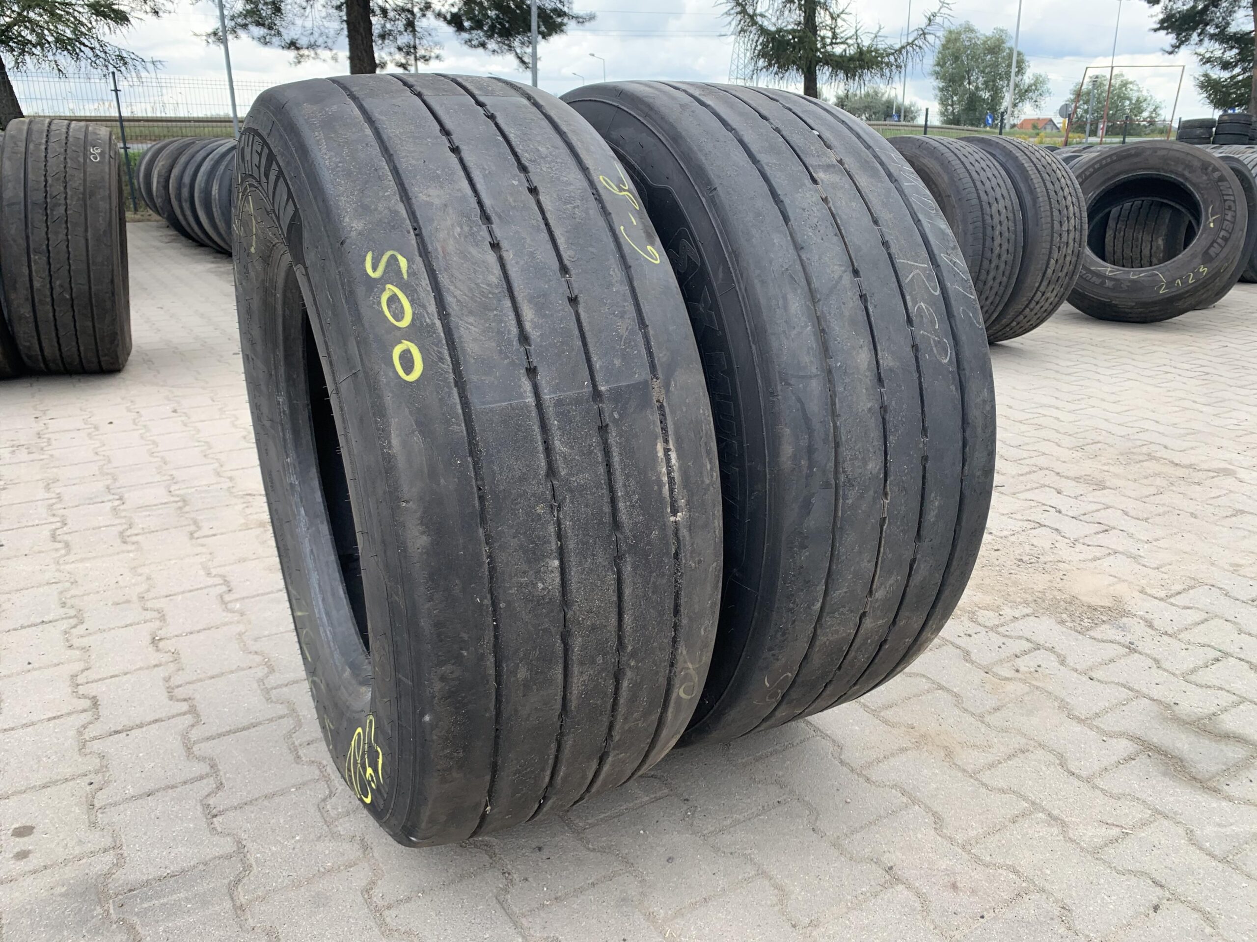 Opona ciężarowa 295/60R22.5 MICHELIN XLINE ENERGY Z / 7-8mm Opony ciężarowe 385.55R22.5 MICHELIN X MULTI T2 EVOLUTION / 6-8mm