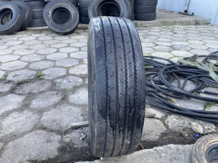 Opona ciężarowa 215/75R17.5 SEMPERIT RUNNER F2 / 5-6MM