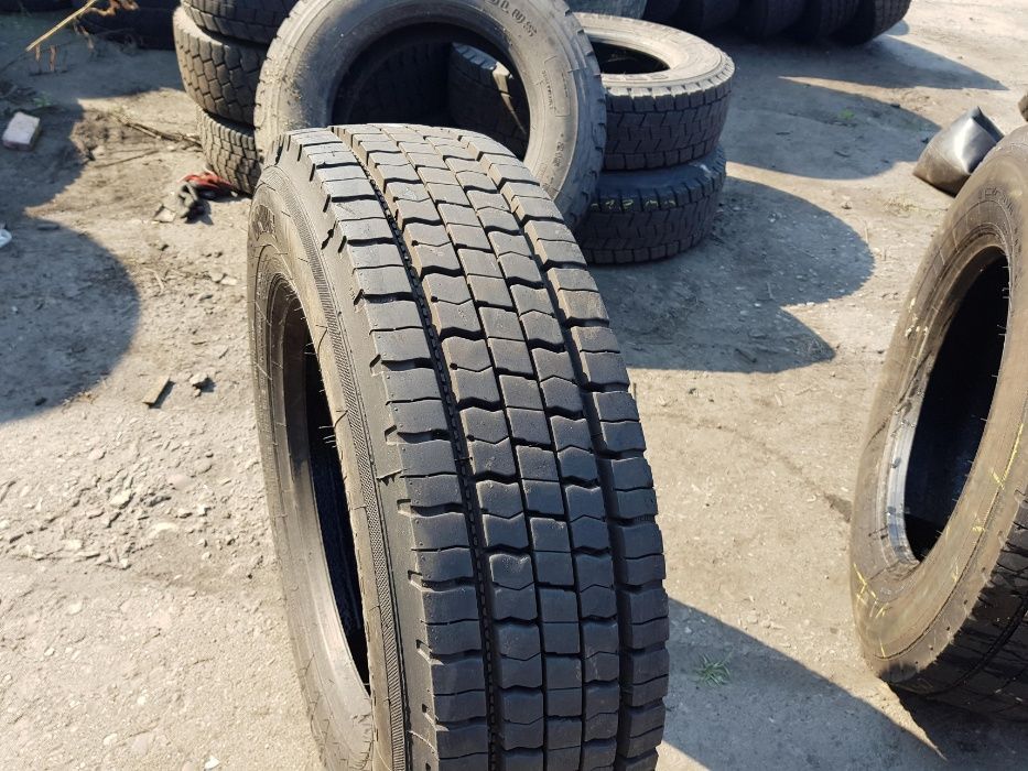 Opona ciężarowa 265/70R19.5 GOODYEAR KMAX D / 9-11mm Opony ciężarowe 215/75R17.5 TEAMSTAR TH DRIVE / 13MM