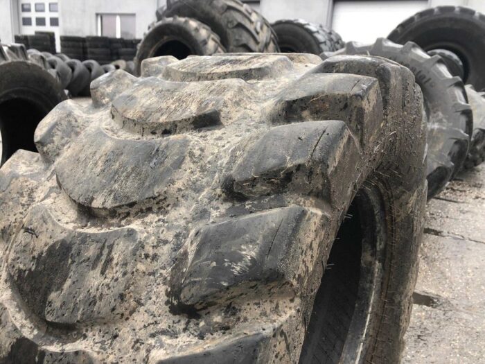 Opona rolnicza   AMAZONE RADIAL   BIEŻNIKA