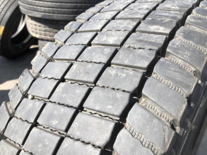 Opona ciężarowa 225/75R17.5 CONTINENTAL CONTI HYBRID LD3 / 15MM