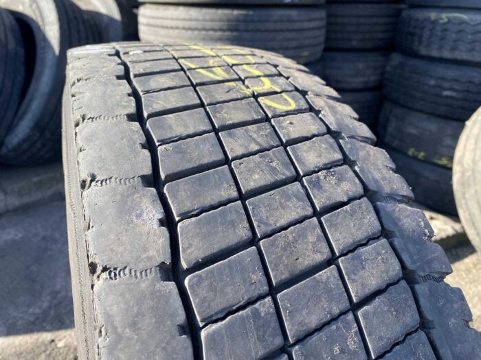 Opona ciężarowa 225/75R17.5 CONTINENTAL CONTI HYBRID LD3 / 11-12MM