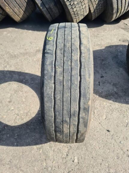  Opona ciężarowa 205/65R17.5 DUNLOP SP252 / 6MM
