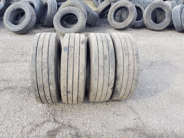 Opony ciężarowe 235/75R17.5 DUNLOP SP246 / 6MM