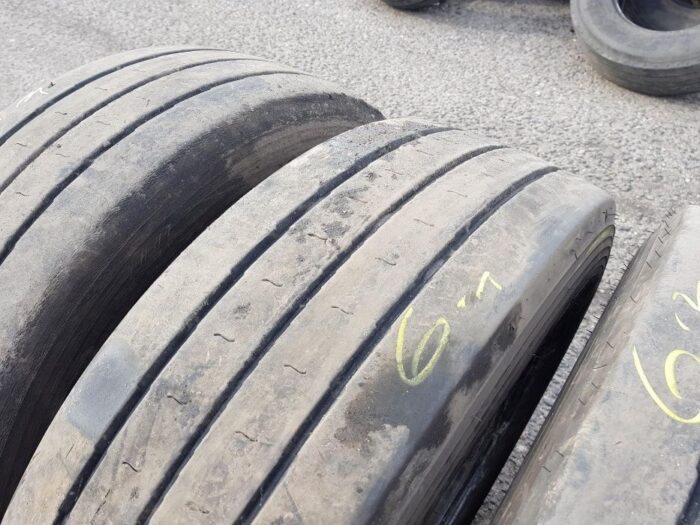 Opony ciężarowe 235/75R17.5 DUNLOP SP246 / 6MM