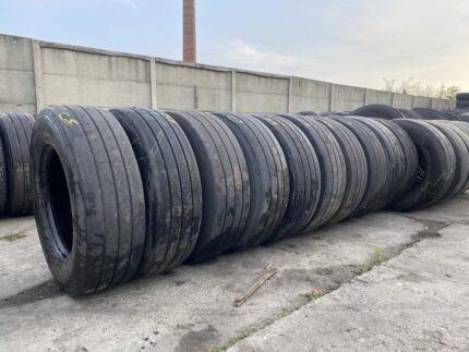  Opony ciężarowe 245/70R17.5 DUNLOP SP246 / 7-8MM