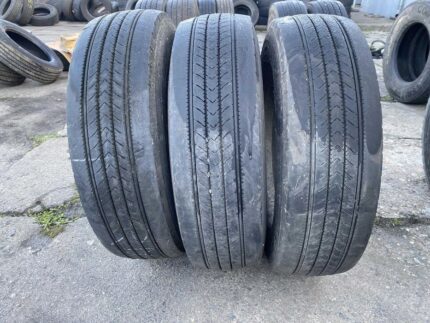 Opony ciężarowe 215/75R17.5 BRIDGESTONE R227 / 6-8MM