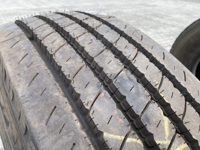 PIRELLI FH    Bieżnika